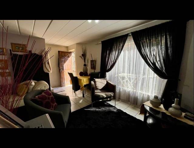 0 BEDROOM TOWNHOUSE FOR SALE IN VANDERBIJLPARK SE 3